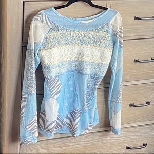 Lulu-H multi media top.